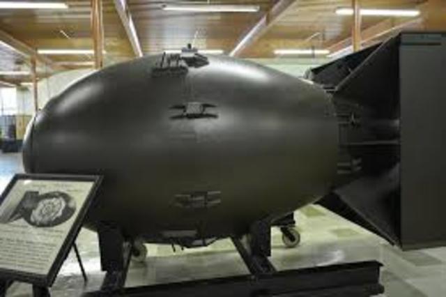 Fat boy dropped on Nagasaki