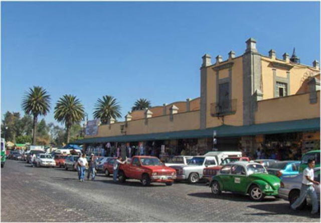 THE PRESIDENT ARRIVES AT XOCHIMILCO, MEXICO