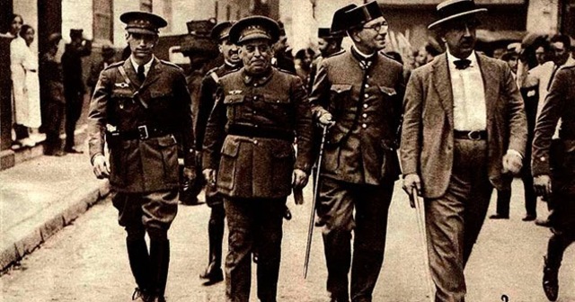 “Sanjurjada”: sublevación militar en Sevilla.