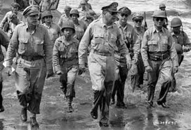 MacArthur returns to Philippines