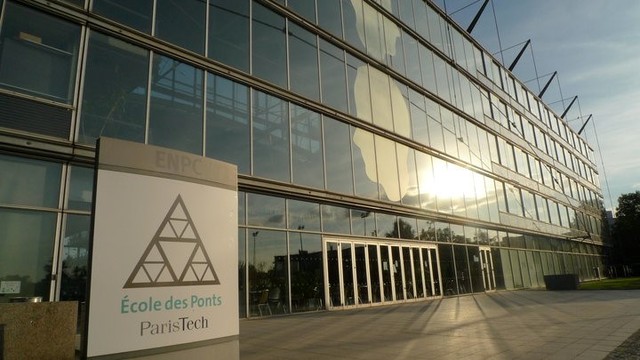 Se fundo en francia la ecole des ponts et chausees