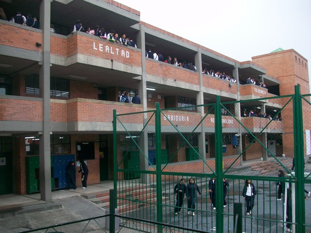 MI PRIMERA VES EN EL COLEGIO