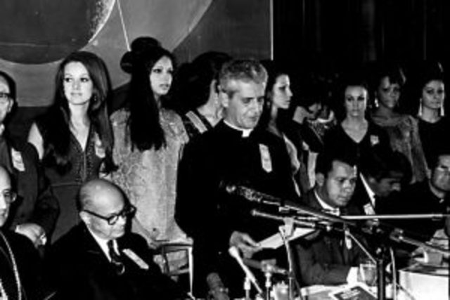 Otorgan Medalla Inter Mirifica