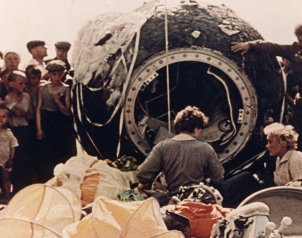 Primera mujer en el espacio