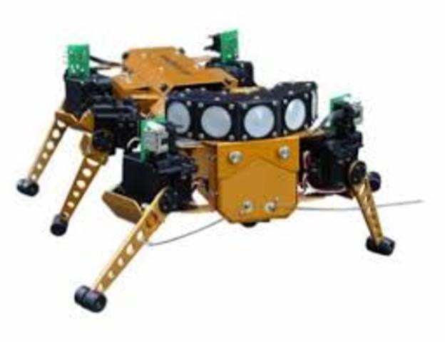 Primer robot andante