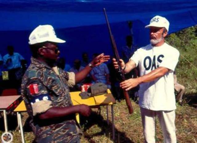 Misión Especial en Suriname 1992-2000