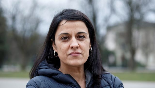 Anna Gabriel takes refuge in Switzerland.