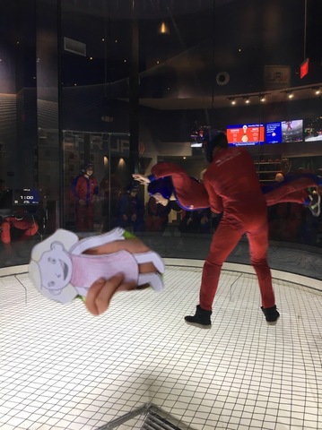 Elizbeth apprende voler