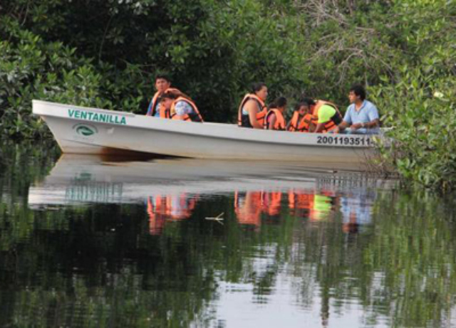 La localidad de ventanilla fue poblada por habitantes de los estados de Florida y Tonameca.
