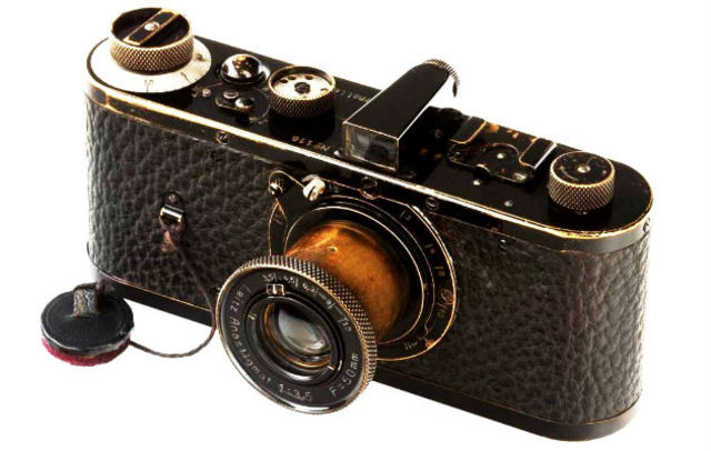 Primera camara de 35 mm.