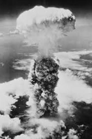 The Atomic Bomb: Hiroshima & Nagasaki