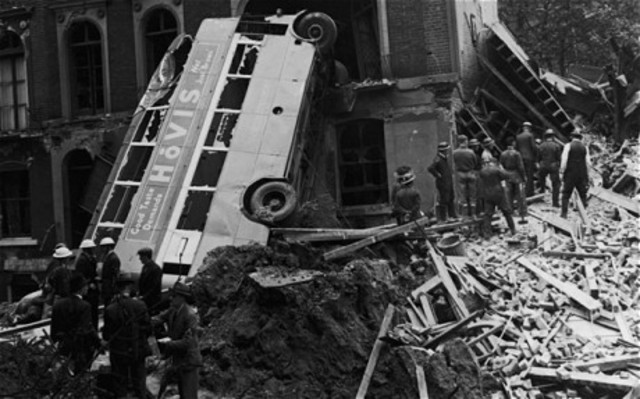 The Blitz (Bombingen av britiske byer)