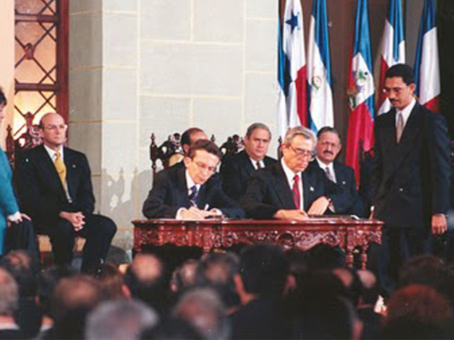 Apoyo a la Construcción del Proceso de Democratización y Establecimiento de la Paz en Guatemala 1996–2003