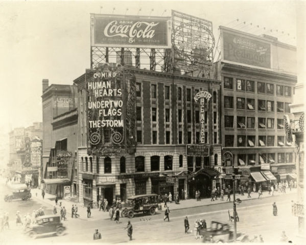 Primera señal luminosa