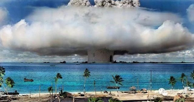 EUA Realiza pruebas nucleares en el atolón de Bikini