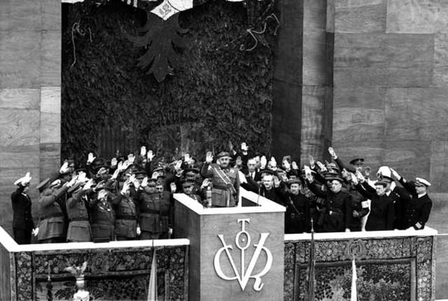 Final de la guerra. S’inicia la dictadura Franquista