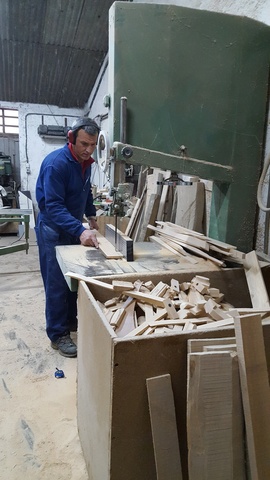 PREPARANDO MESAS SILLAS DE ROBLE