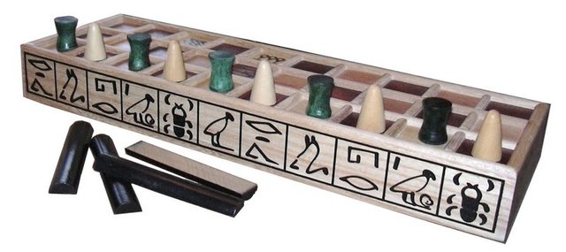 "Juego del Senet"