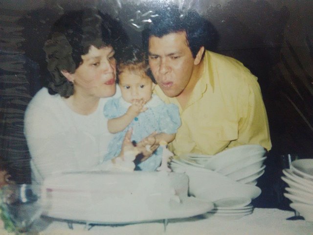 MI PRIMER AÑITO