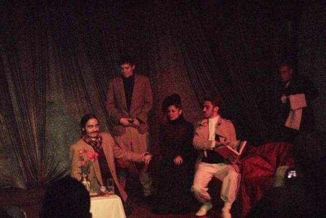 Estudios: Academia Charlot