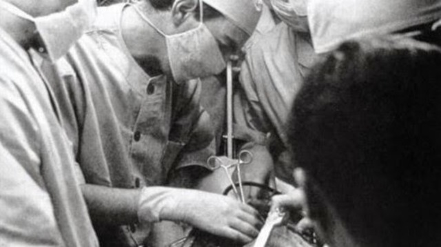 Primera cirugía de trasplantes en seres humanos