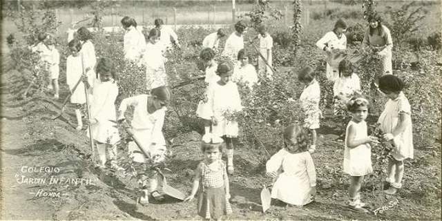 Primer establecimiento educativo en Colombia