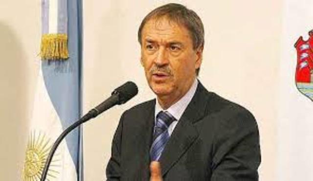Asume la gobernación Juan Schiaretti