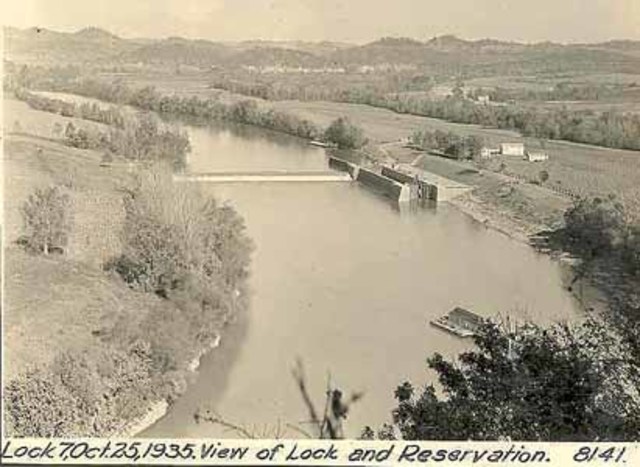 Old Lock 7 on Cumberland River