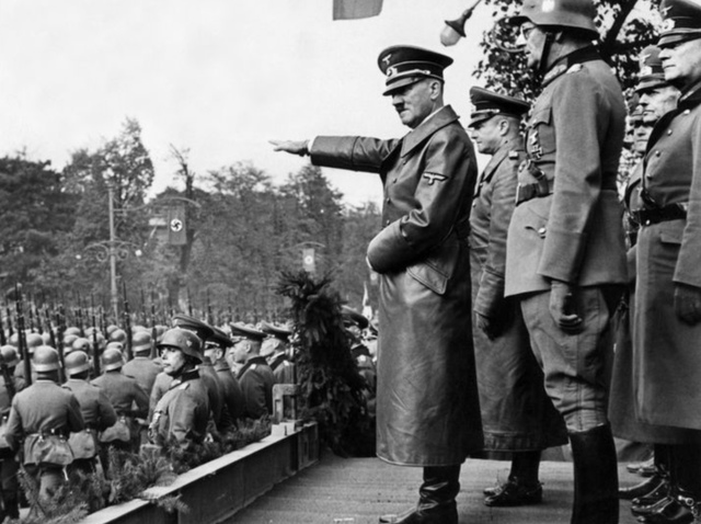 Tyskland invaderer Polen