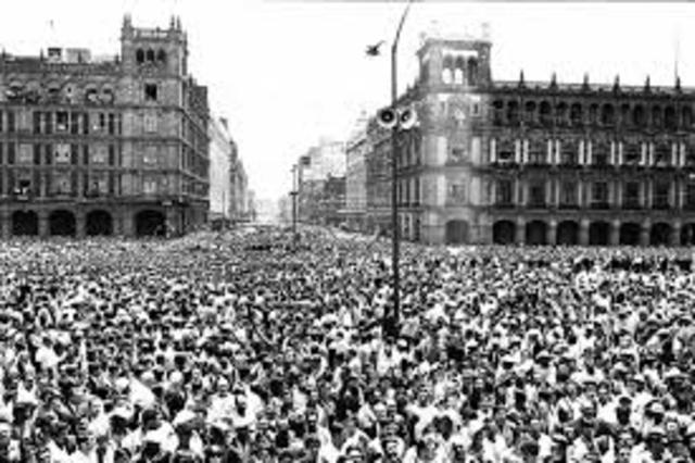 Se manifiestan hacia el Zócalo 1968