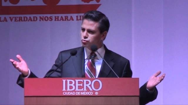 Enrique Peña Nieto da conferencia en la Iberoamericana