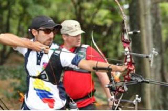 Cada vez mas famoso el deporte de tiro con arco y flecha