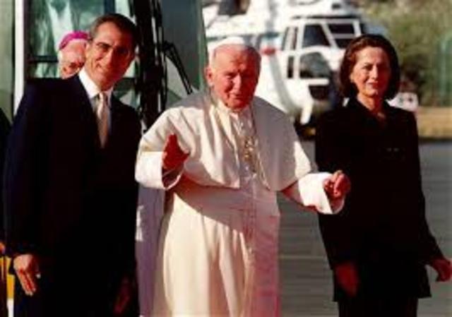 - VISITA JUAN PABLO II -
