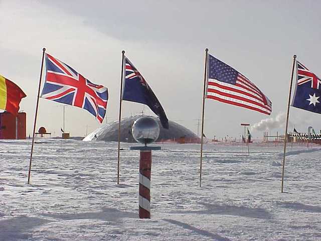 The team reach the South Pole