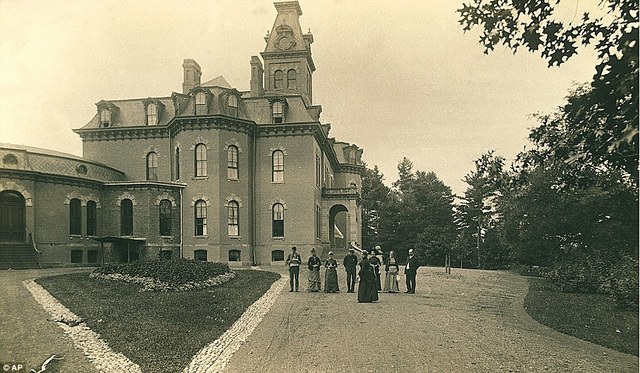 Opening of the New York State Lunatic Asylum for Insane Convicts