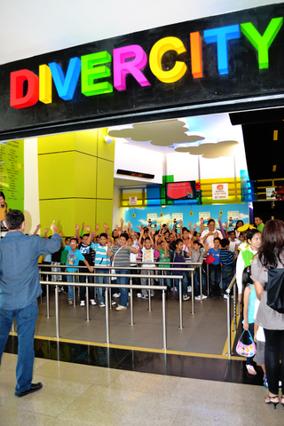 mi primer dia en divercity♥♥♥