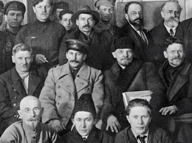 Bolsheviks led by Lenin overthrow Russian government