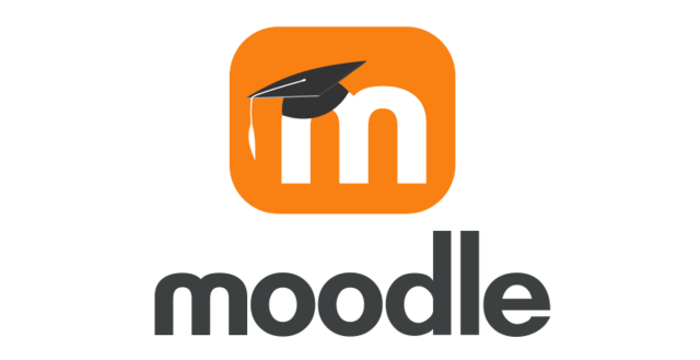 2002: Moodle