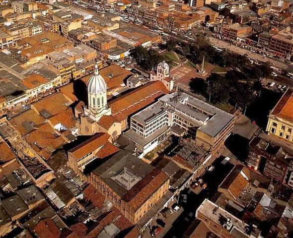 Desalojo del centro urbano