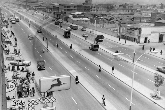 Inaguración primera Avenida Colón