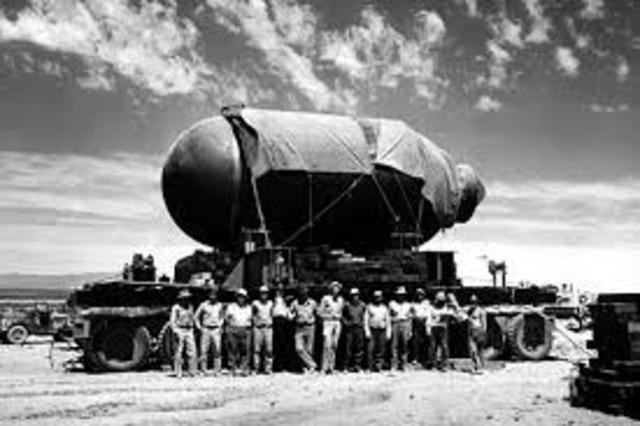 (+1) The Manhattan Project