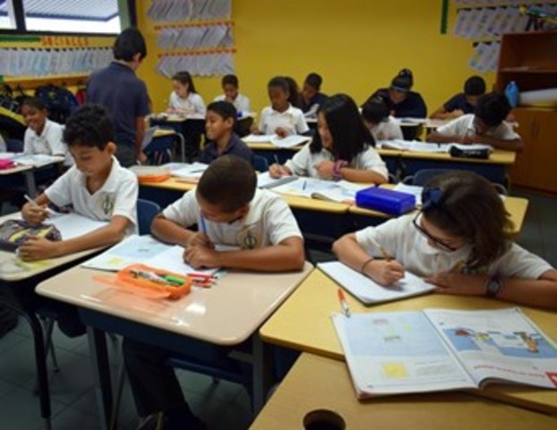 se evaluó la aptitud verbal y numérica de los estudiantes y su aprovechamiento escolar en el área de Ciencias Naturales