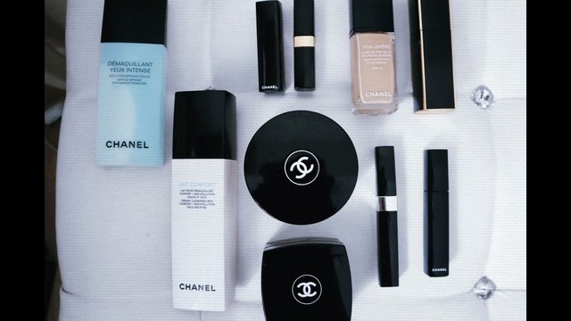 Creation of the first line of makeup