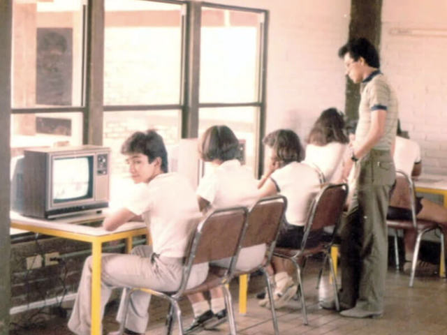 surgió en el año 1988