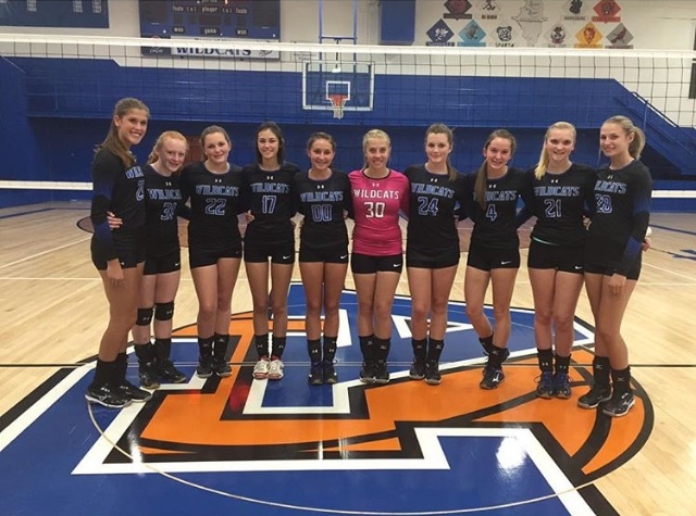 primer juego de voleibol en el collegio