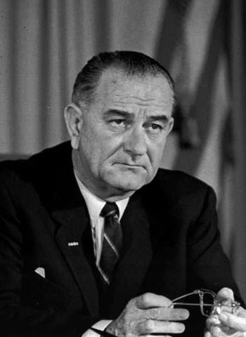 President&nbsp;Lyndon B. Johnson&nbsp;signs the&nbsp;Voting Rights Act&nbsp;into law; banned discriminatory&nbsp;voting requirements, like requiring people to complete literacy tests before they registered to vote