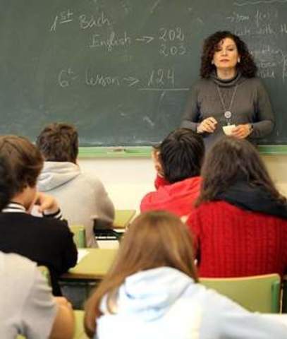 Centros de Educación para adultos yTelesecundarias