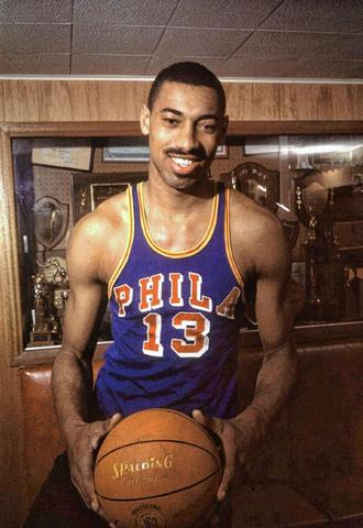 Wilt Chamberlain becomes the first NBA player to score more than 30,000 points during his career