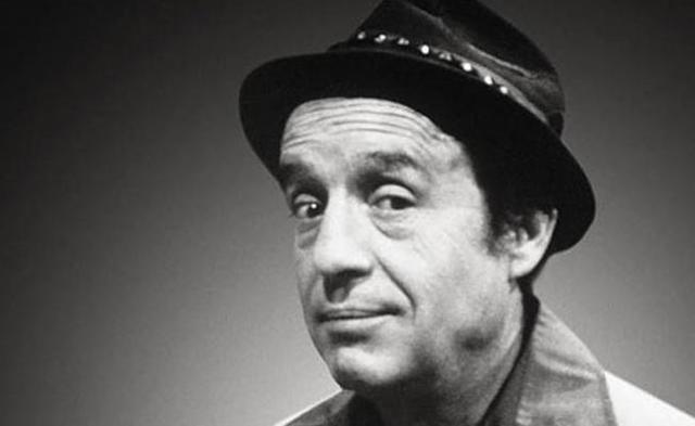 Muere Chespirito