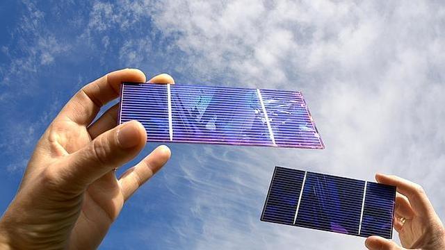 Un nuevo material, conocido como nanoflakes, podría revolucionar la transformación de energía solar en electricidad. De ser así, incluso los hogares más modestos podrían utilizar la energía solar y ahorrar dinero en un futuro.